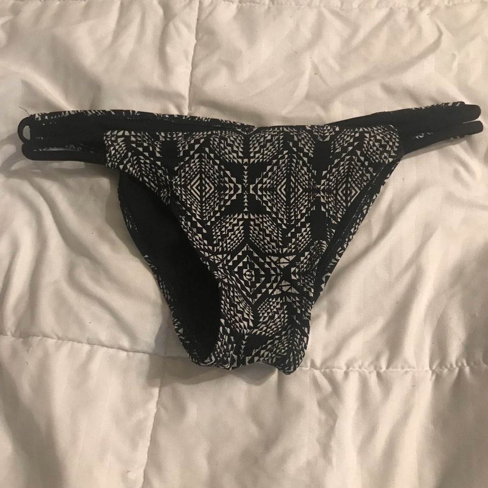 Bikini bottom